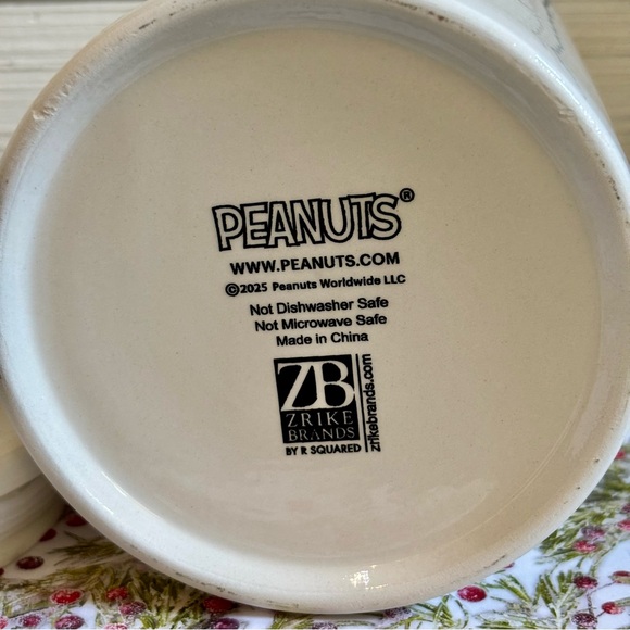 Peanuts Charlie Brown Snoopy Christmas Tree Holiday Lights Canister Jar NEW - Picture 10 of 10